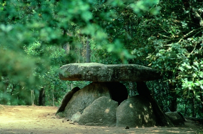 Dolmen de Axeitos - Caldaria